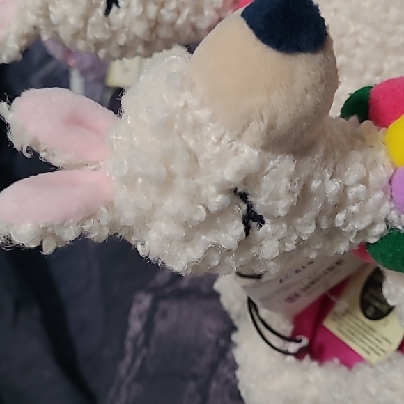 Girls fuzzy LLAMA slippers with pompoms! Bnwt - Picture 7 of 7